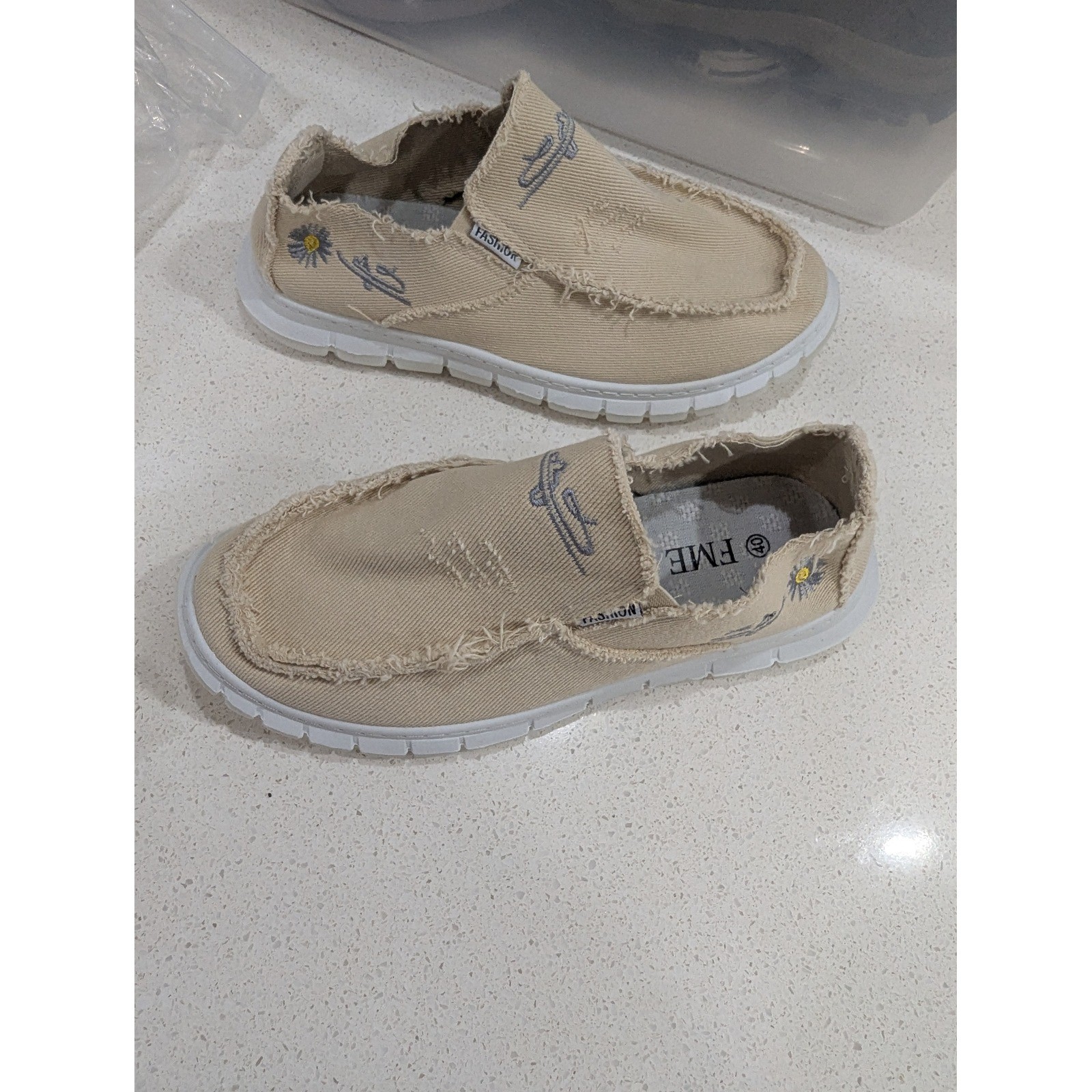 FME Slip On Canvas Sneakers Beige Distressed Floral Loafers Size 40