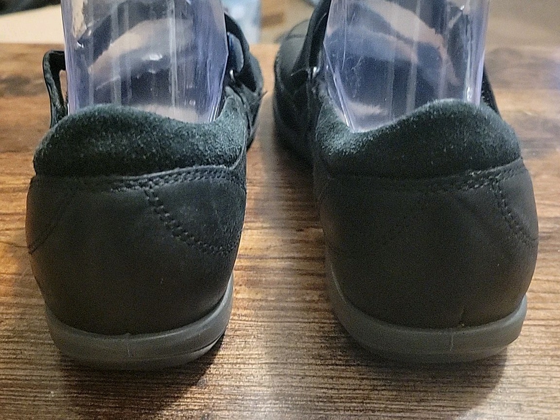 ECCO Cayla Mary Jane Shoes Size EU 42 Black Leather Suede Comfort Flat EUC