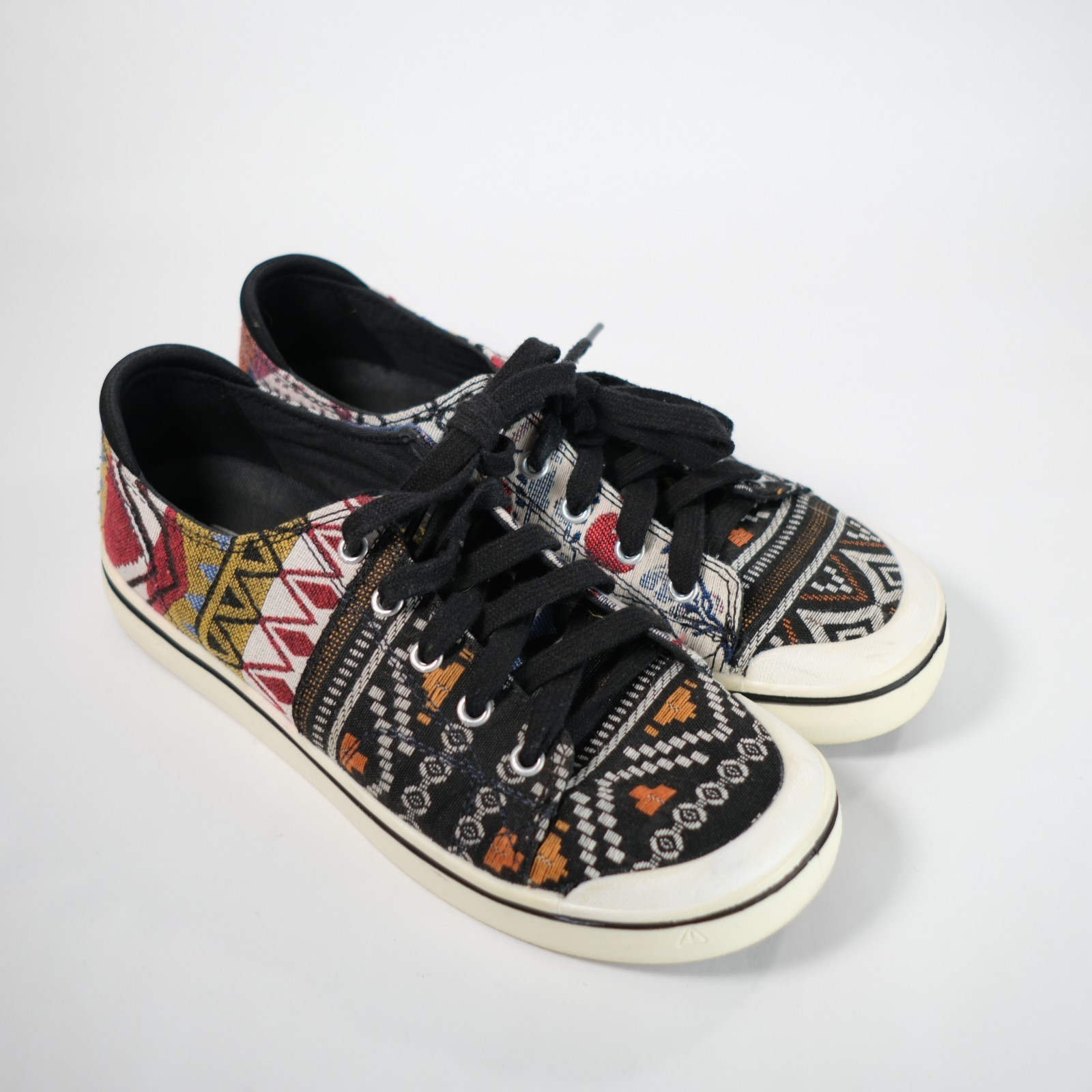 KEEN Multicolor Geometric Tribal Print Lace Up Sneakers Women’s Size 8.5