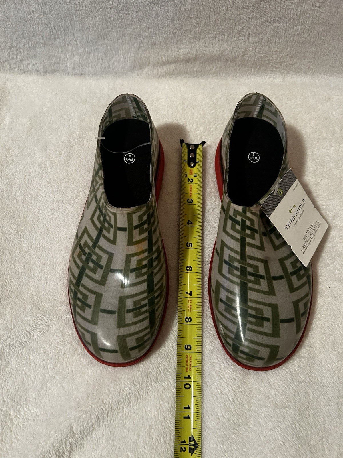 NWT Women’s 8 garden shoes green pink waterproof comfort insole outdoor her gift