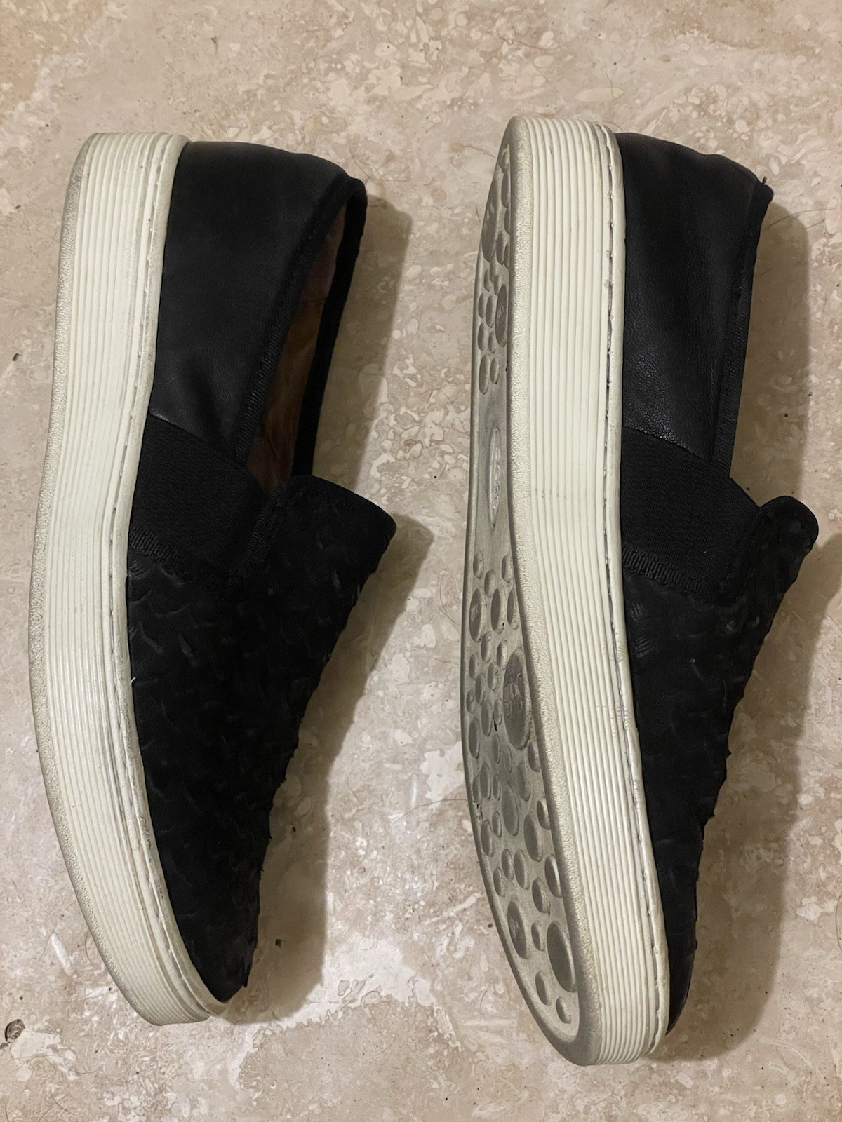 SOFTT Black Minta Leather Slip On Sneaker Sz 8M