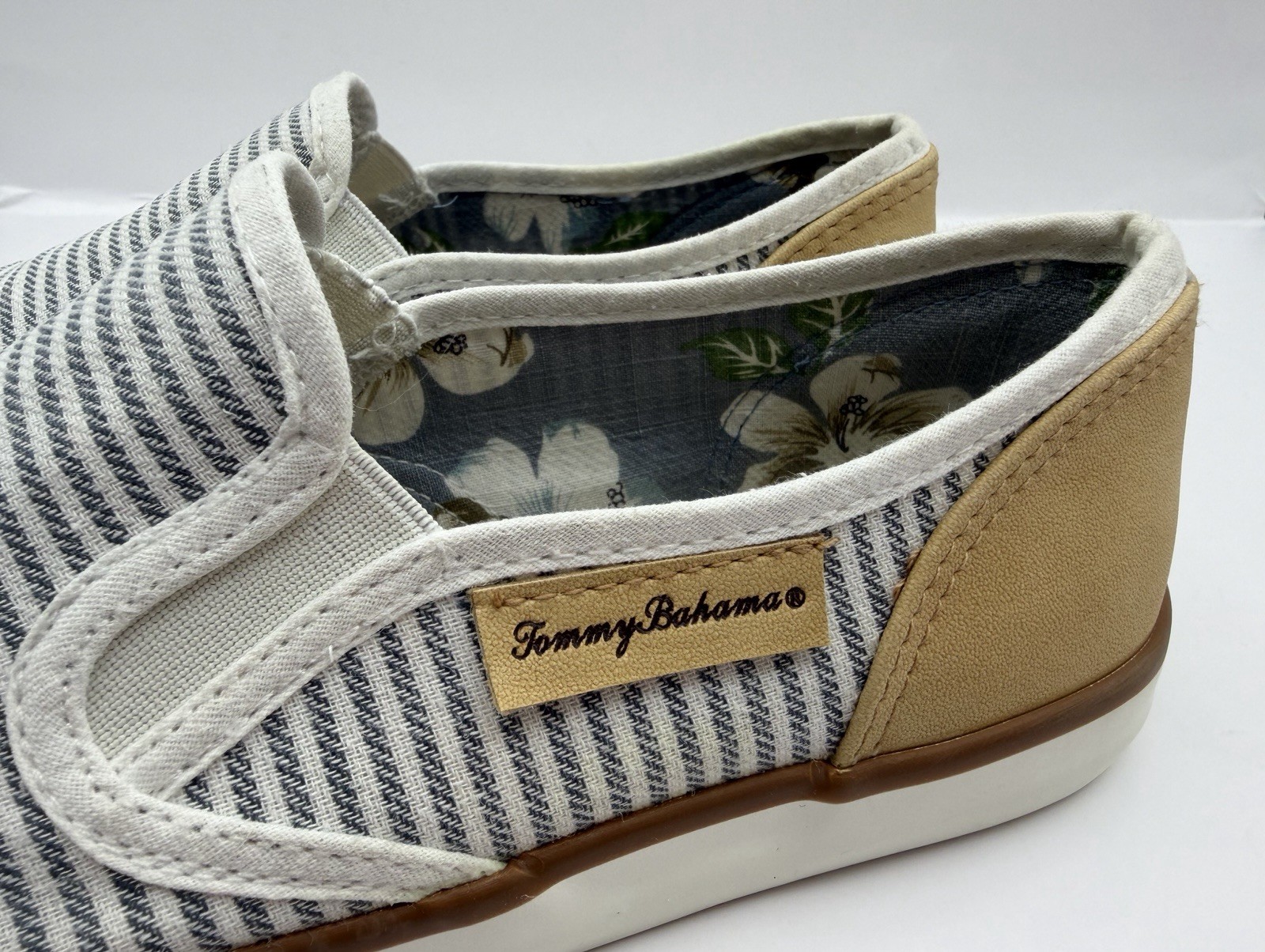 Tommy Bahamas Women’s Canvas Slip On Sneakers Brown/White/Striped, Unixes