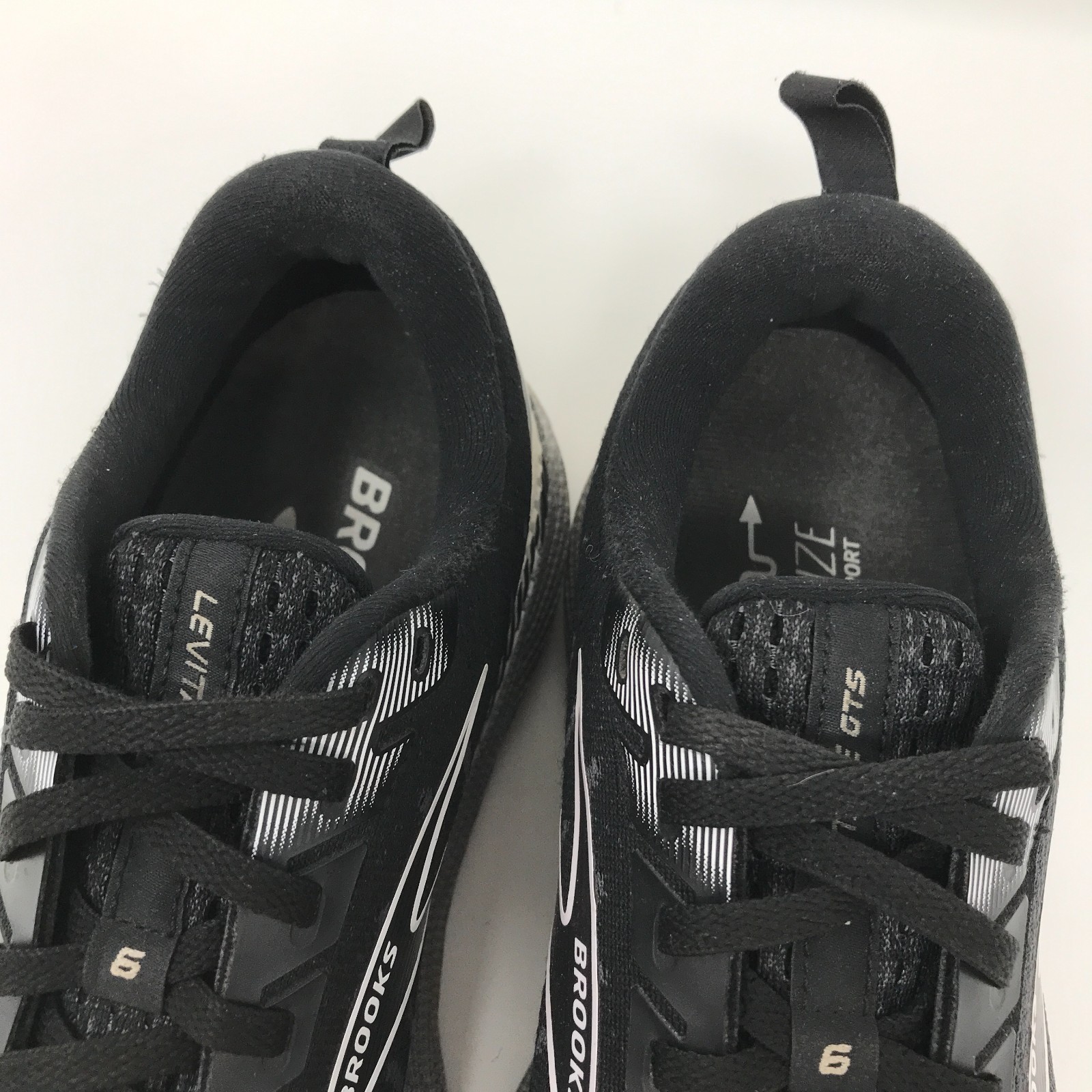 Brooks 1203841B039 Levitate GTS 6 GuideRails DNA AMP Running Women 9 Black Shoes