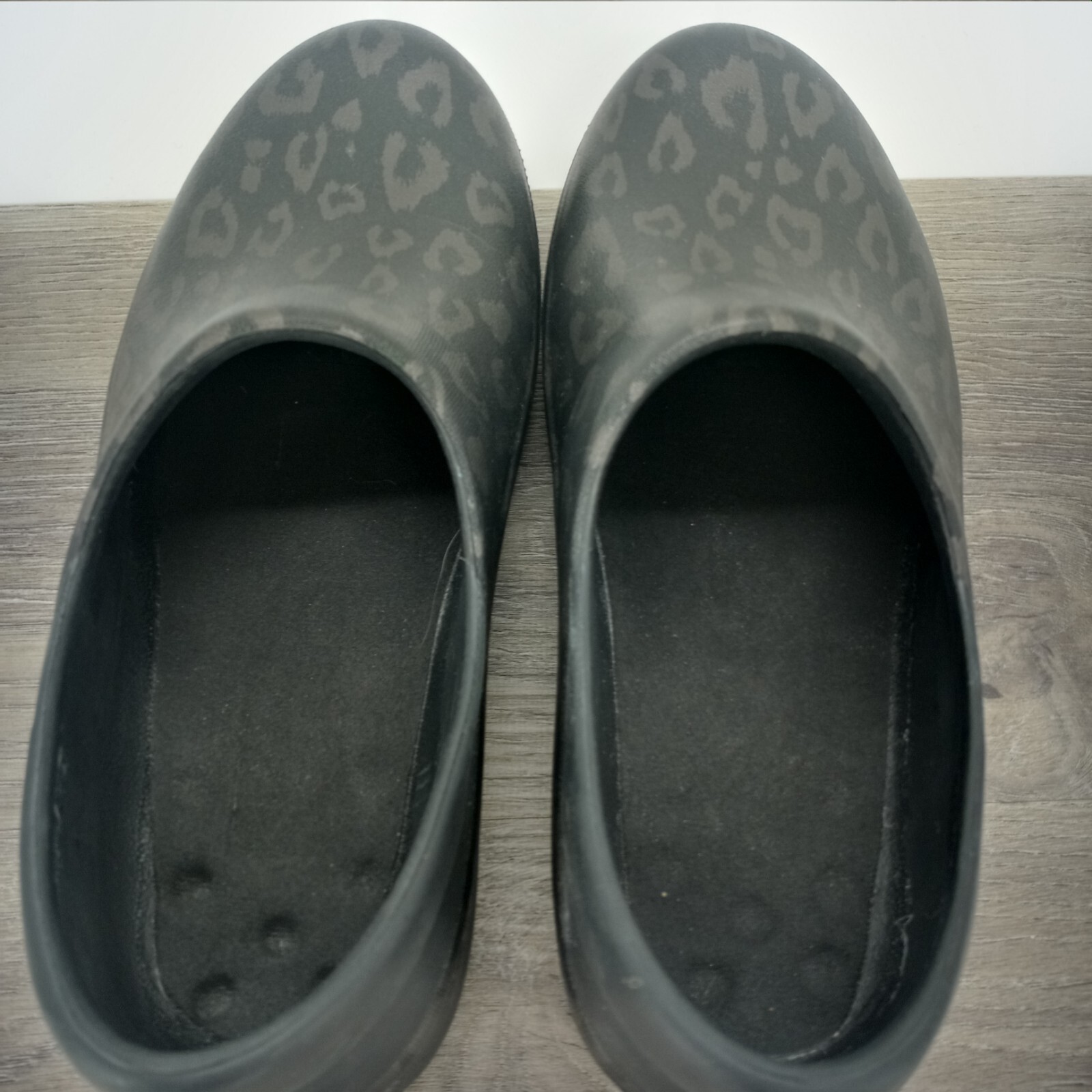Crocs Felicity Graphic Clogs Shoes Animal Print Black 206059 Womens Size 8