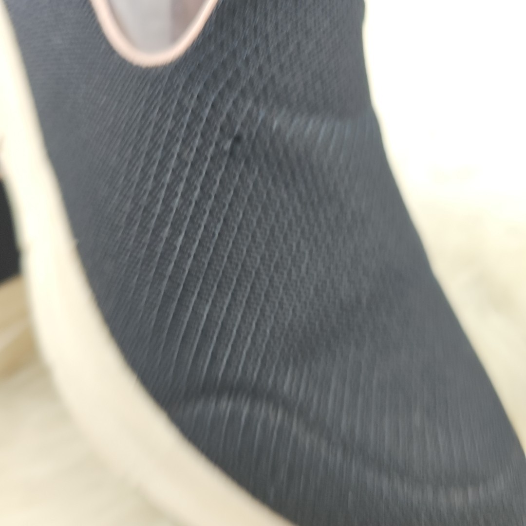 SKECHERS Arch Comfort 56126 Black Pink Slip On Casual Comfort Womens Size 7