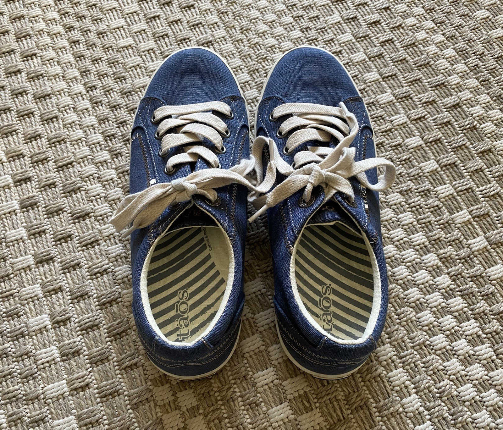TAOS Star Sneakers Lace-up Shoes – Blue Washed Canvas **worn once** 8.5