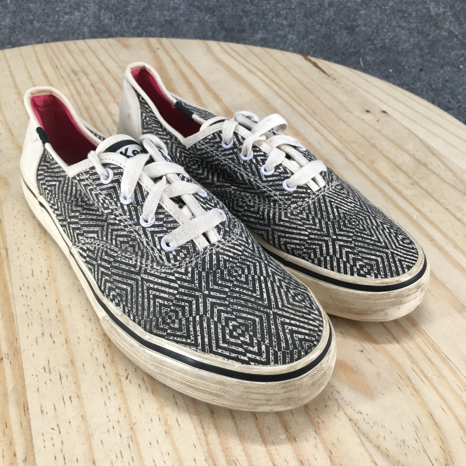 Keds Shoes Womens 8 Geometric Print Casual Sneakers Black Canvas Low WF48285