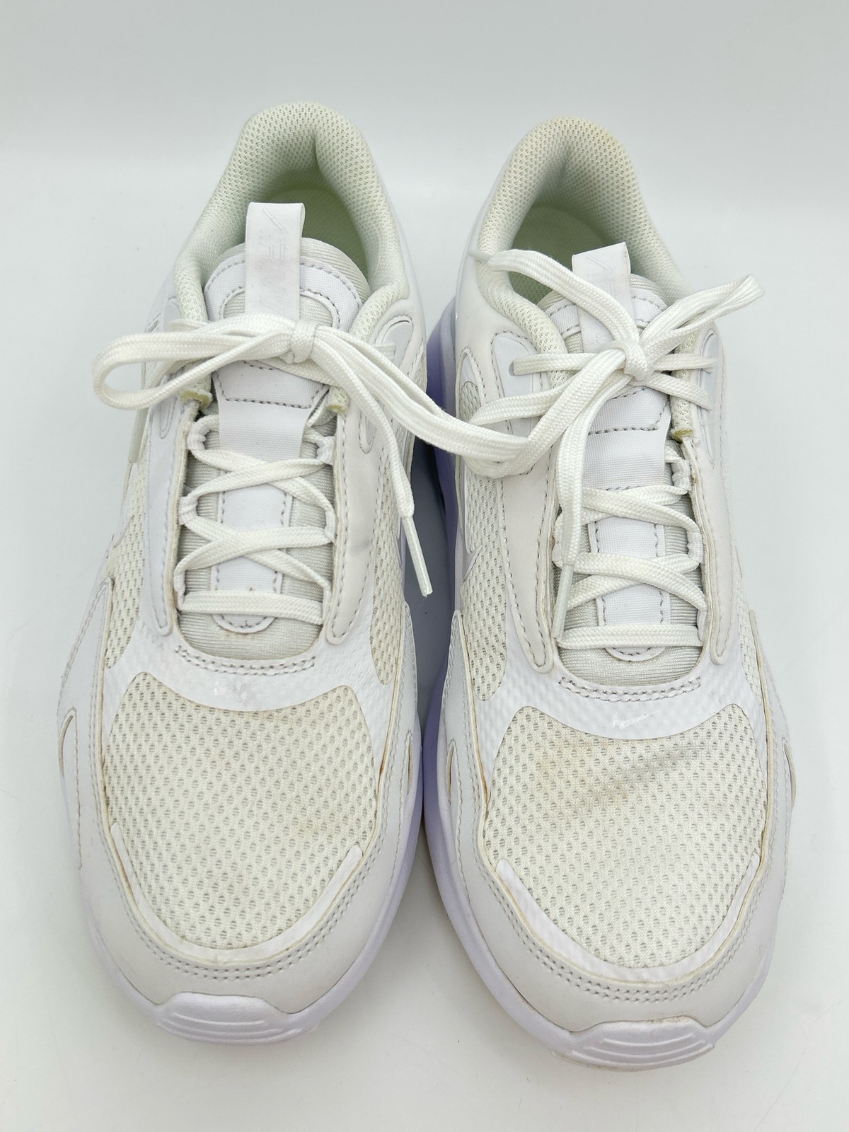 Nike Airmax Bolt Triple White Running Sneakers Size 10 Cushioned Sports Women
