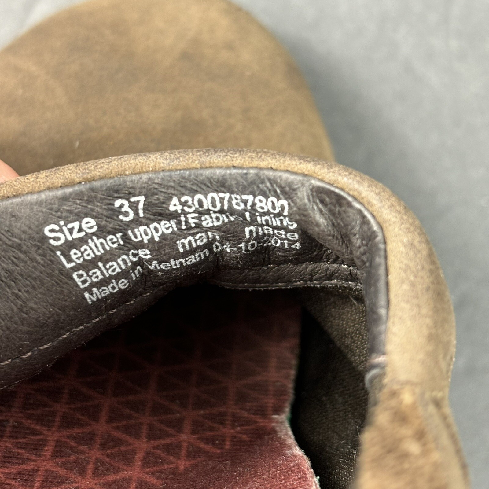 Dansko Patti Nubuck Brown Leather Slip On Vibram Soles Women 6.5-7/EUR 37