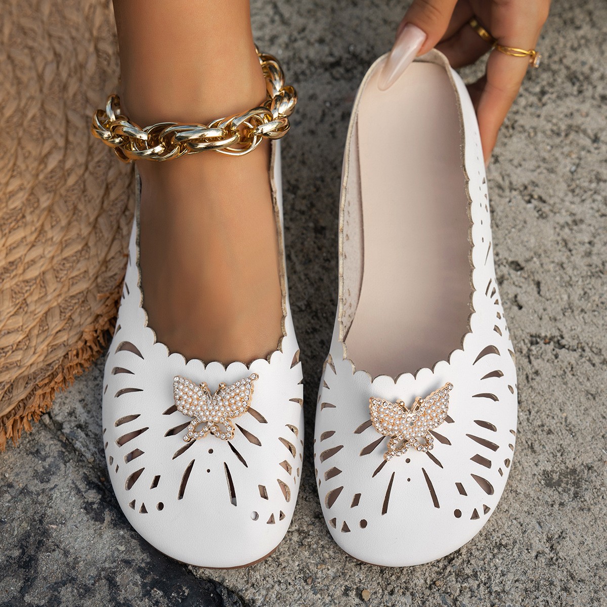 Women’s Hollow Out Closed Toe Mules Slippers Comfort Lighwetight Slip On Shoes