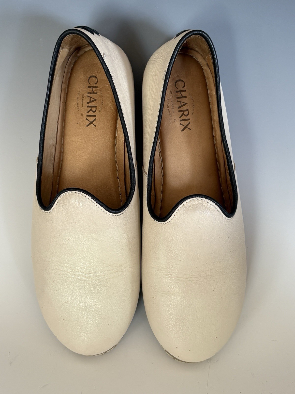 Charix Classic Cream Women’s Slip On Shoes White Leather Loafers Size 42/10.5
