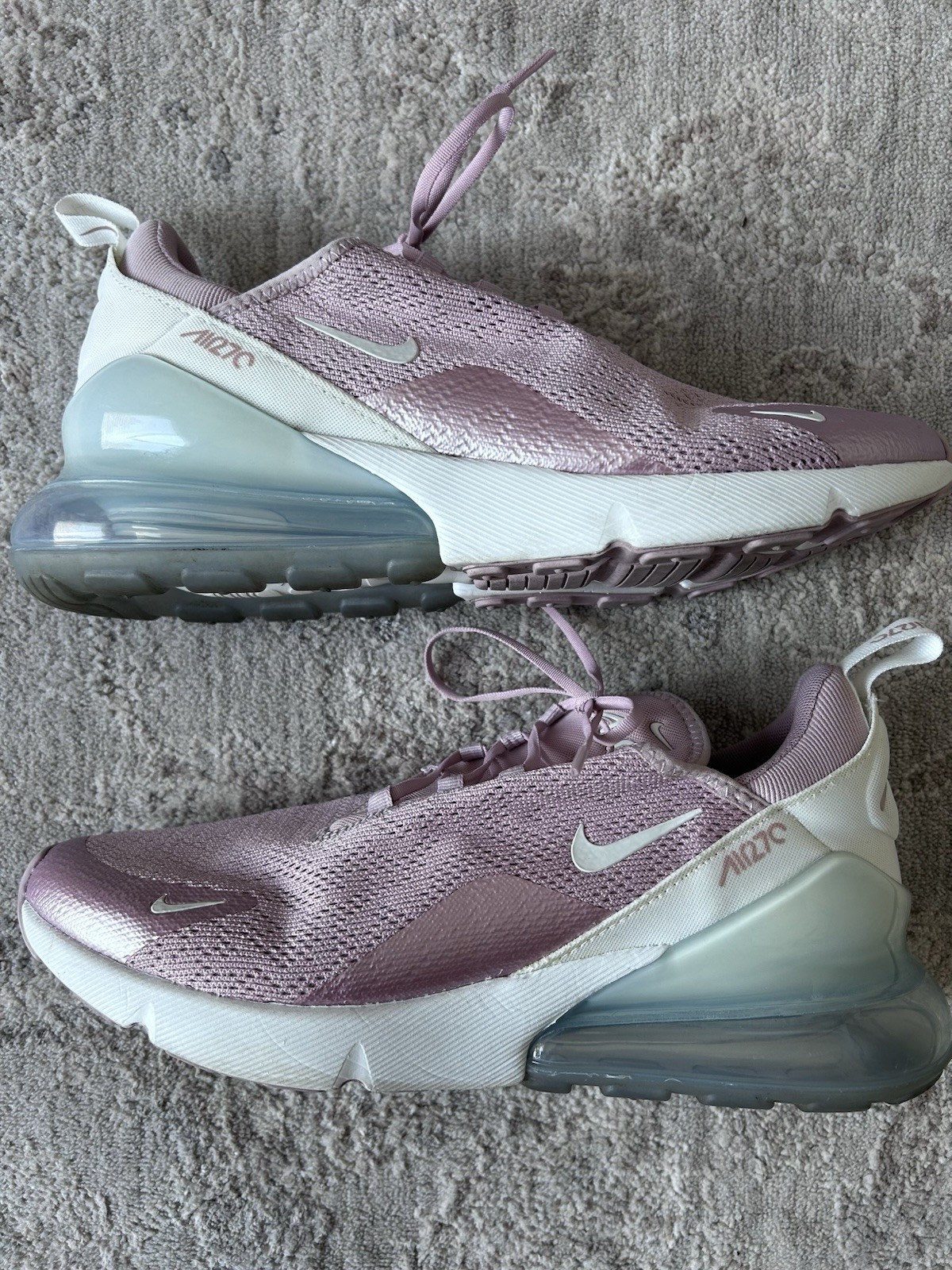Nike Air Max 270 Women’s Mesh Sz 11 Running Shoe Lightweight CI5779-500 Sneakers