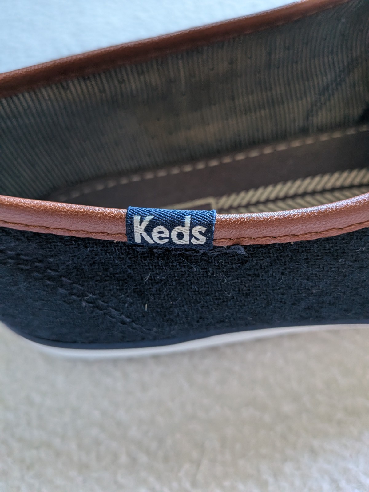 KEDS Classic Champion Women Size 8 Navy Brown Leather Trim Lace Up Sneakers