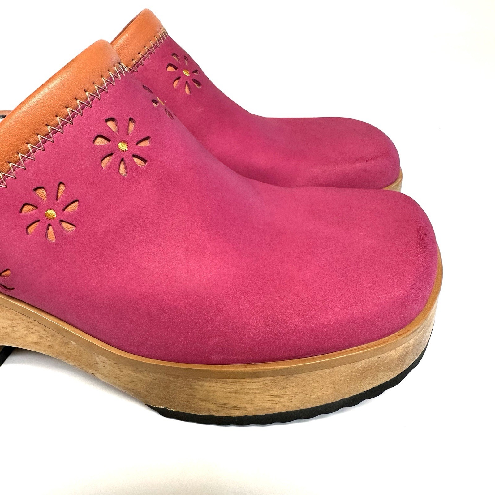 Vintage Tommy Hilfiger Y2K Hot Pink Leather Platform Clogs Mules Cutout Women 9