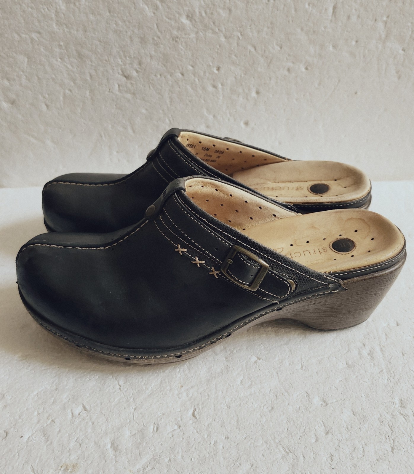 Clarks UnStructured Womens Bohemian Hippie Black Leather Clogs Mules 10M