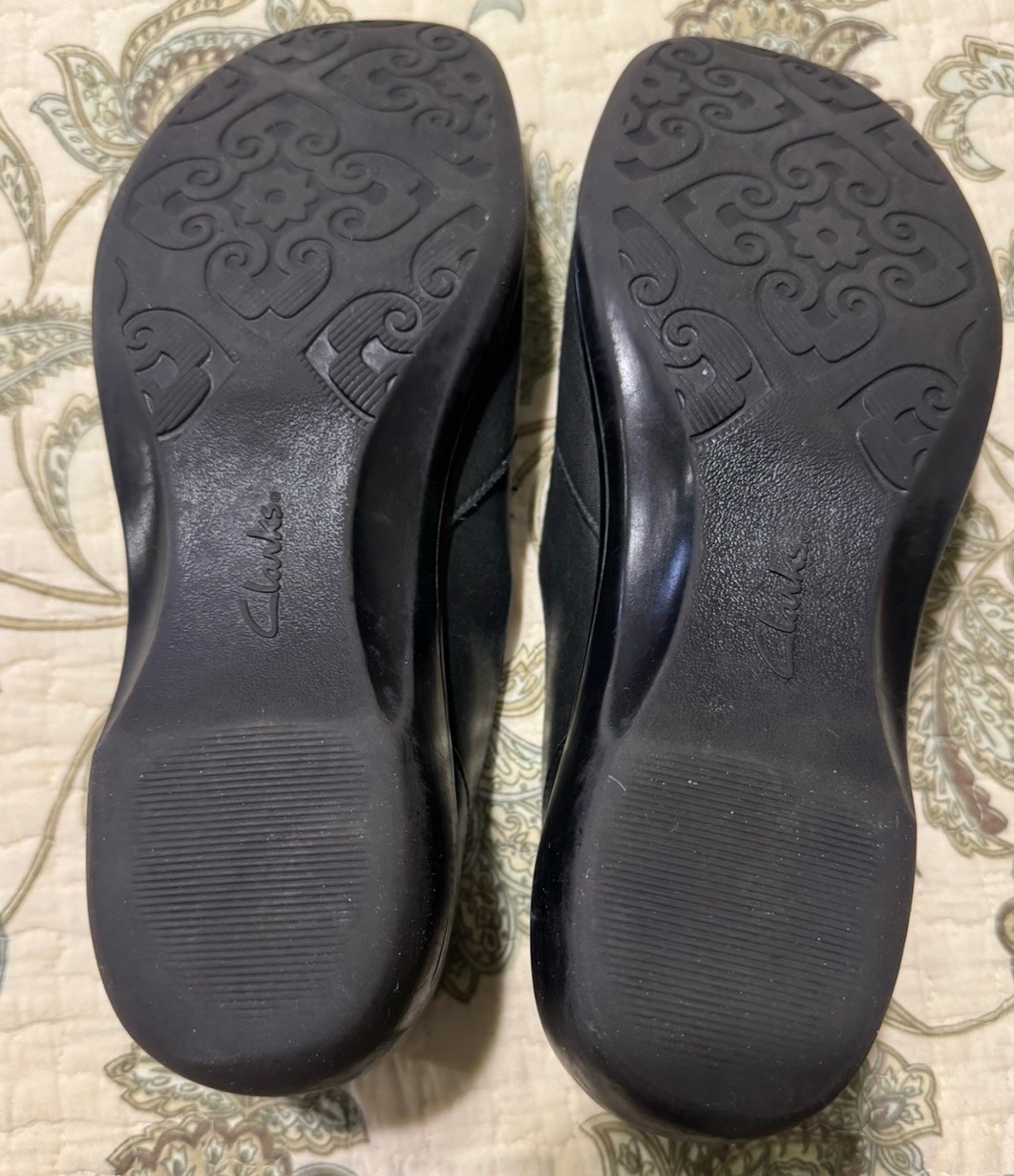 Clark’s England Size 9 Navy/blackberry leather Size 9 M