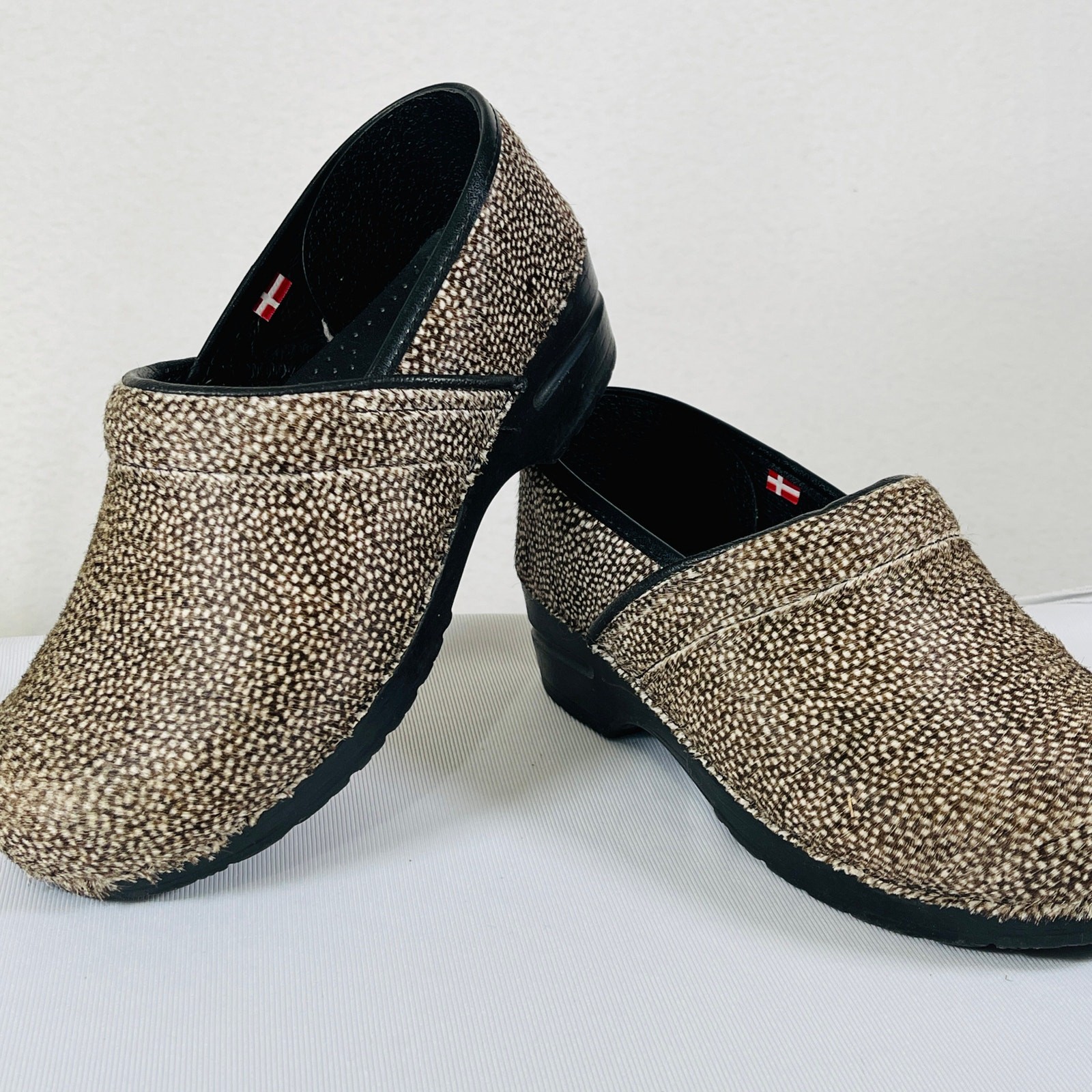 Santia Comfort Clogs Women’s EU 40 US 9.5-10 Brown White Spotted Calf Hair
