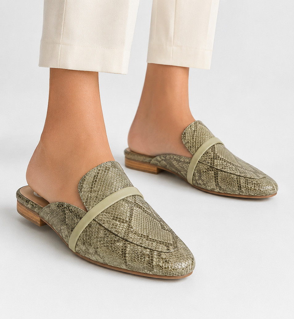 Journee Collection Womens Mules Size 10 Snake Print Reneye Almond Toe Slip-On