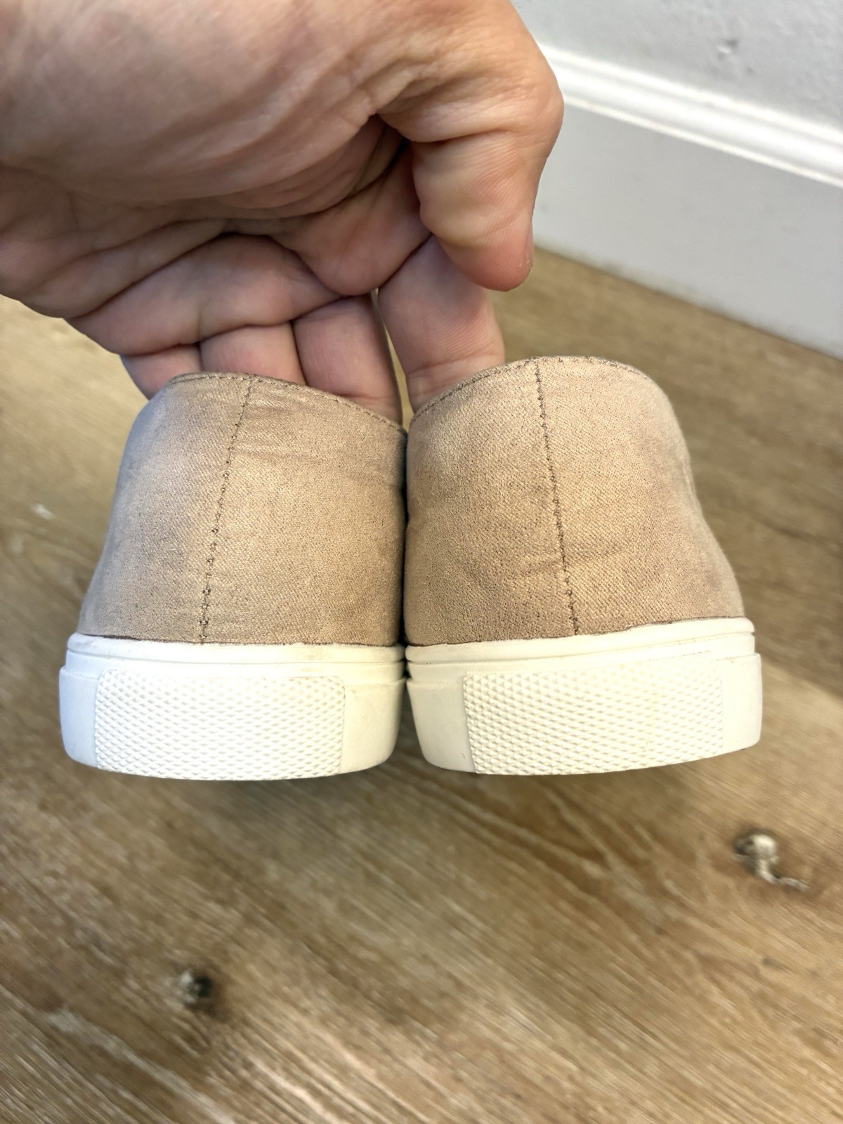 Carlos Santana Men’s Taupe Suede Slip-On Sneakers Size 7 Casual Comfort