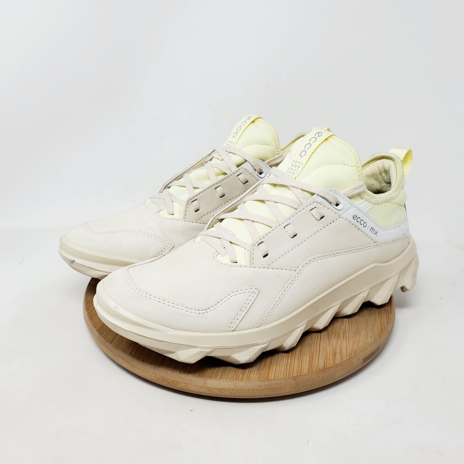 ECCO MX Shoes Womens 38 Leather Hiking Golf Lace Up Comfort Sneaker