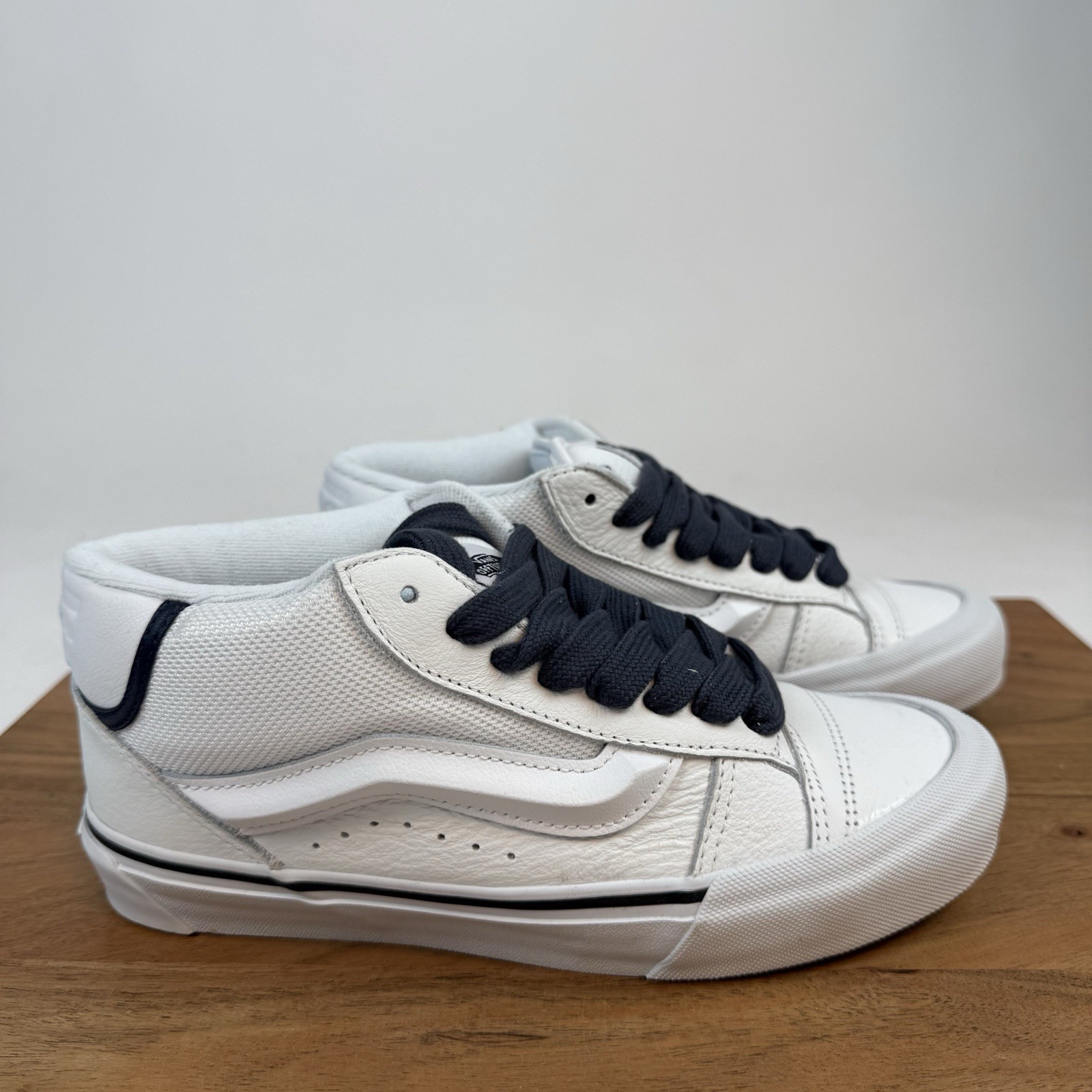 New NIB Womens Vans Knu Mid Utility Lace White Skate Sneakers Shoes Size 7 M
