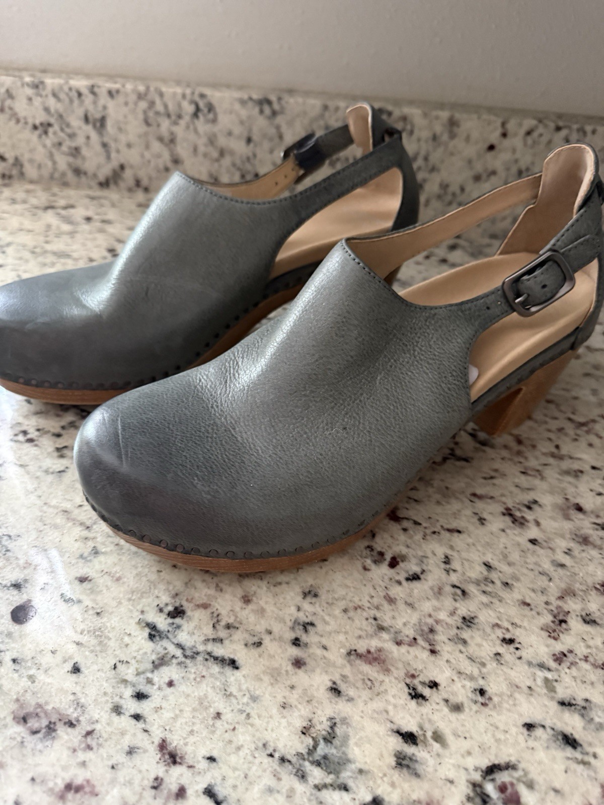NEW Dansko Sassy clogs Slate milled burnished leather 42 / 12 $160