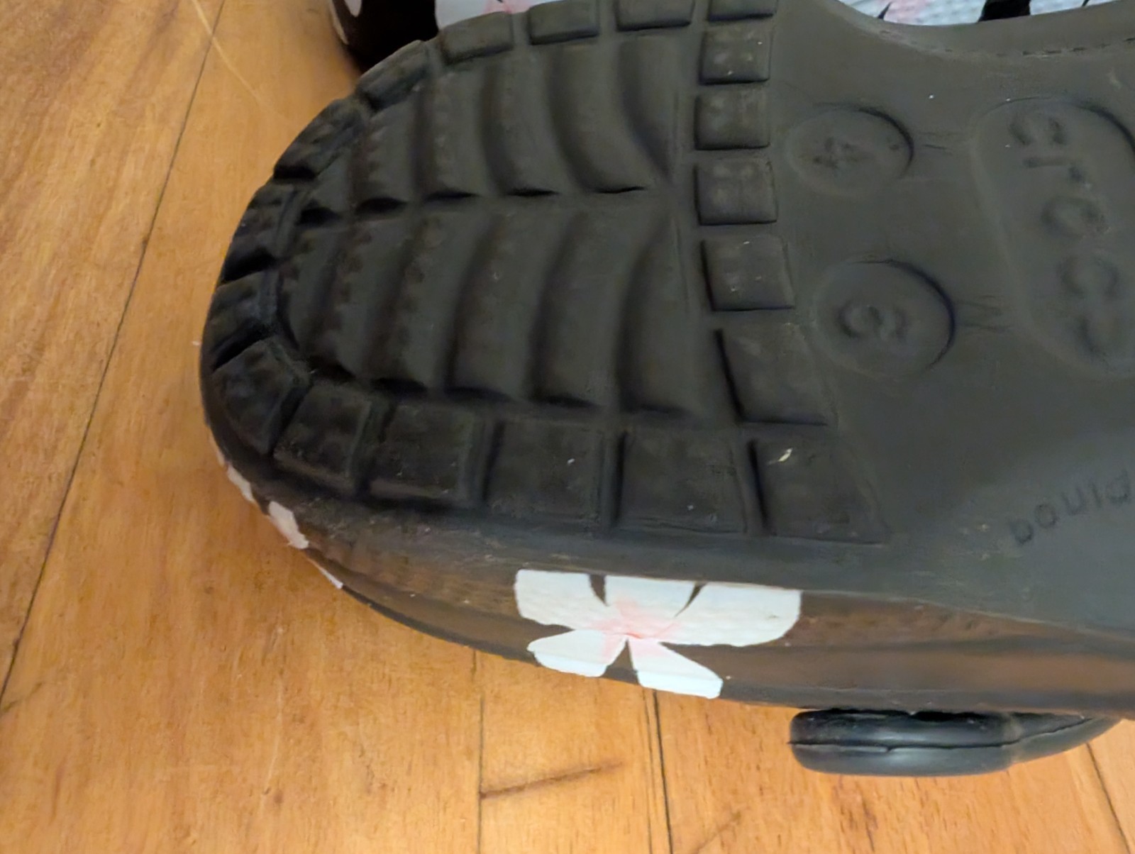 Crocs BAYA Black Flowered Touch Of Pink White Flowers Darling Size M-4 , W-6