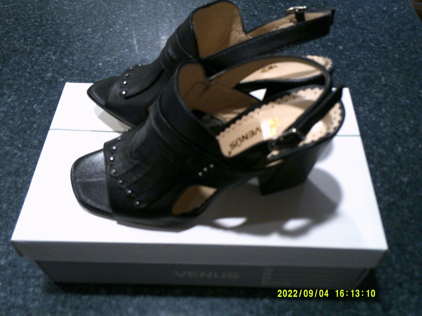 VENUS BLACK LEATHER SHOES SIZE 7.5 US, 38 EUR