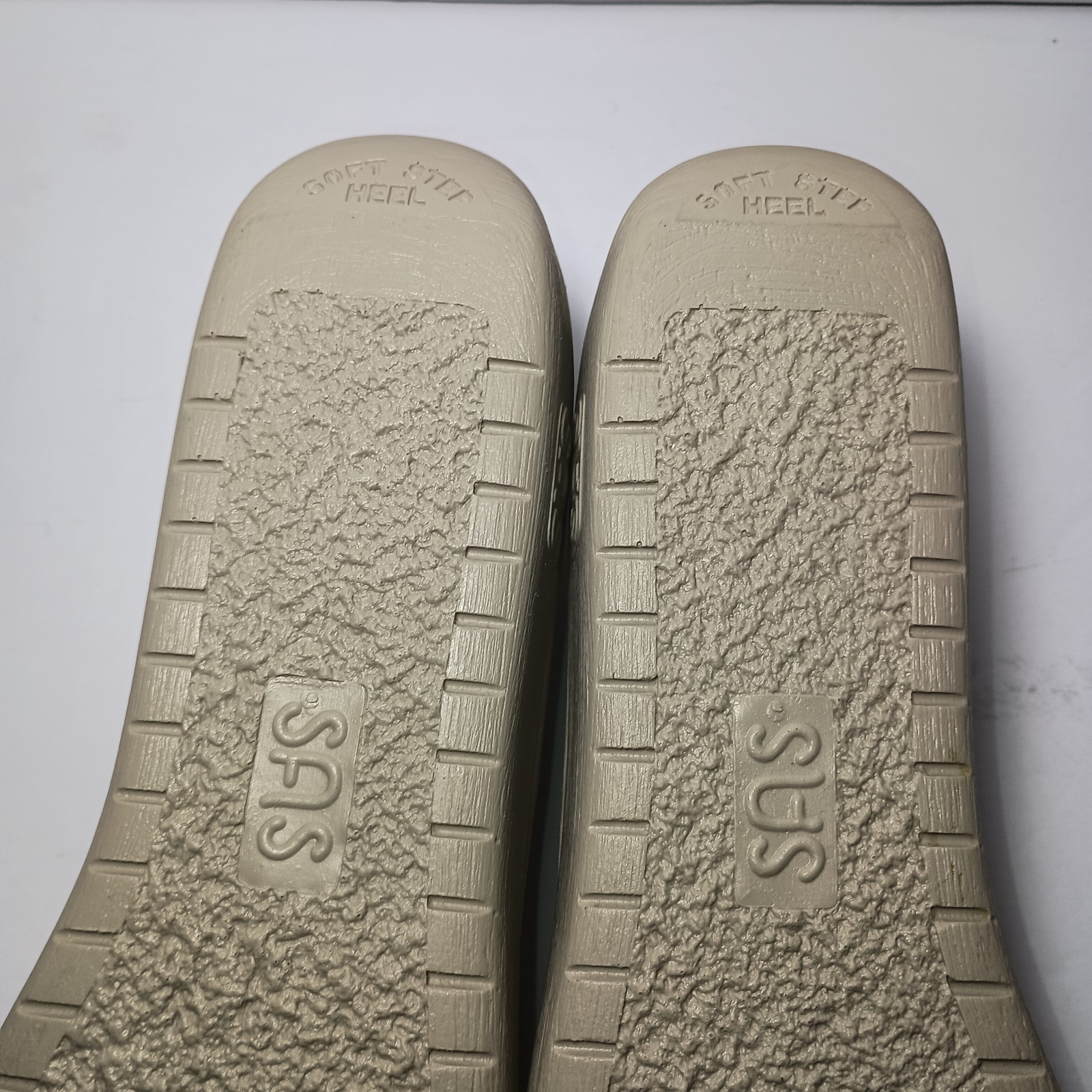 SAS Women’s Siesta Comfort Shoes In Bone Size 9 Made In USA Handsewn
