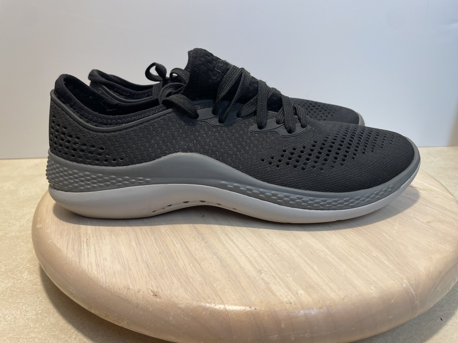 Crocs Literide 360 Pacer Women’s 10 Black Gray Lace Up Shoes Sneakers 206705