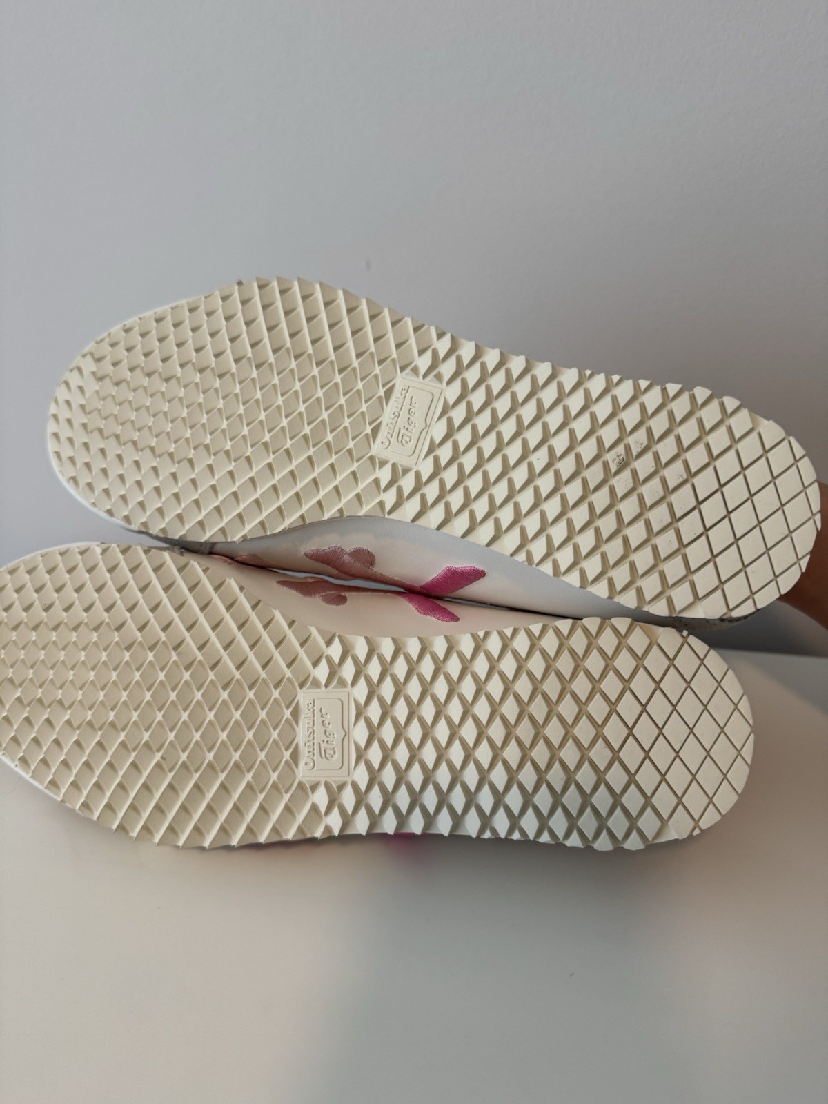 Onitsuka Tiger MEXICO 66 NM limited Nippon made pink embroidery sneakers