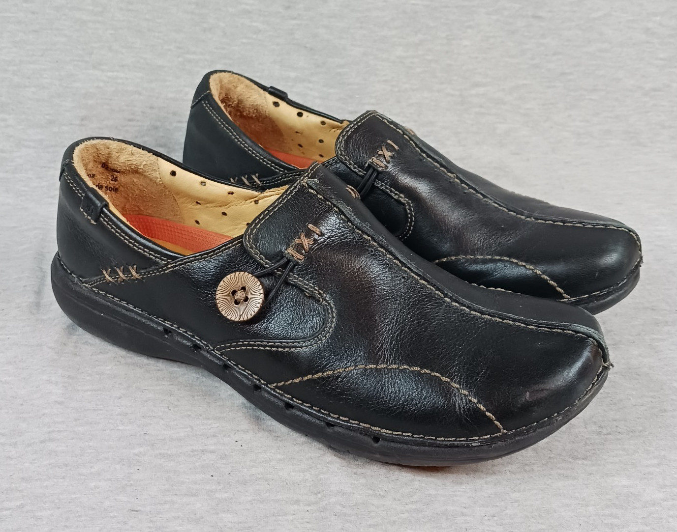 Women’s Size 7 N Clarks Unstructured Unloop Slip On Shoes Black Leather Pebble