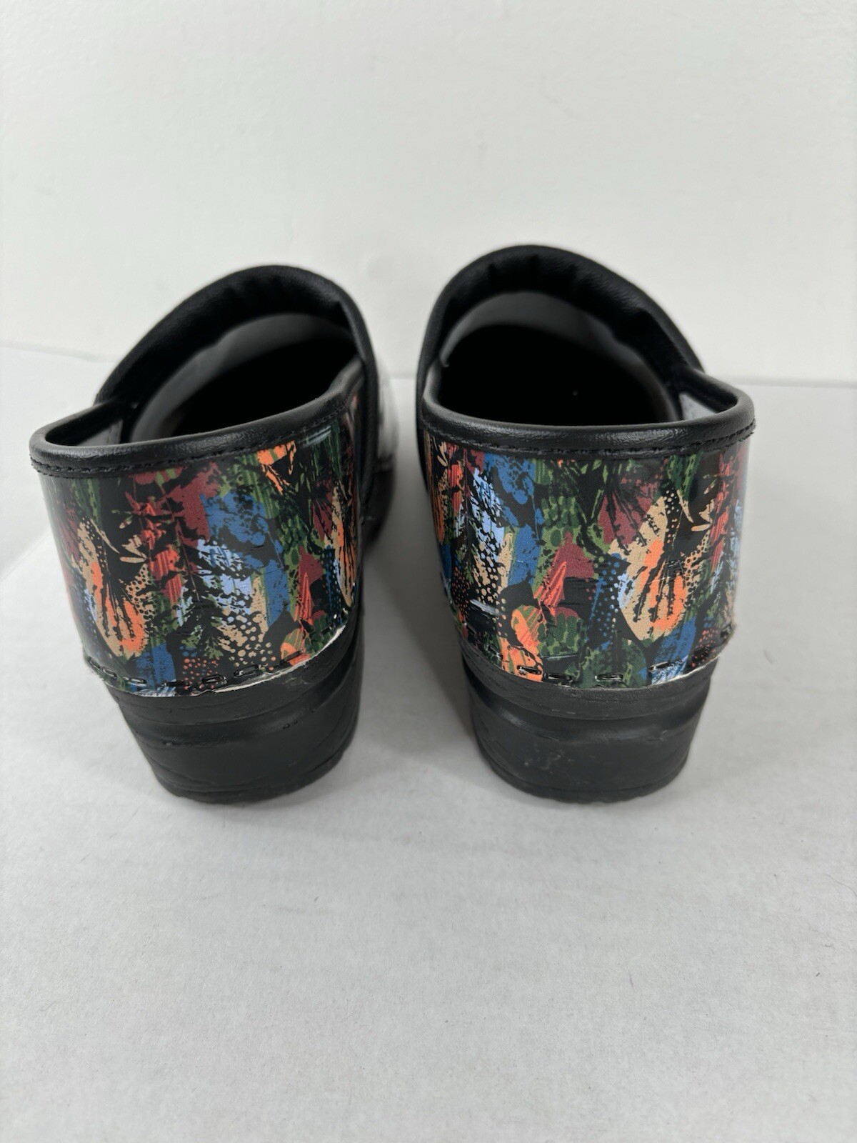 Bjork Swedish Comfort Shoes Clogs Women’s Size 39-40 US 8.5-9 Water Colors Print