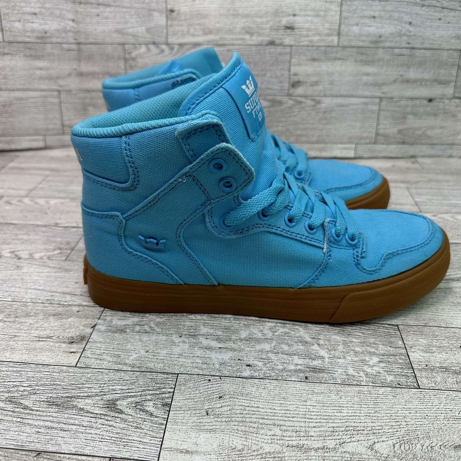 Supra Vaider Women’s 8.5 Shoes High Top Blue Canvas Skate Gum Soles