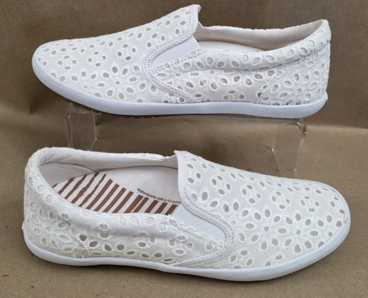 Taos (Sz 9) Dandy White Mesh Lace Floral Multi Slip On‎ Sneaker Shoes Women’s
