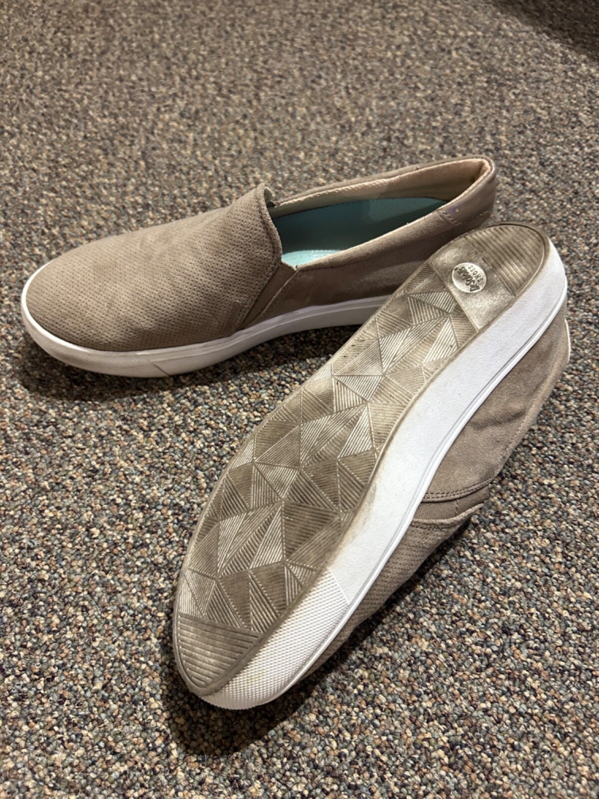 womens size 9 dr scholls nova sneaker in woodsmoke