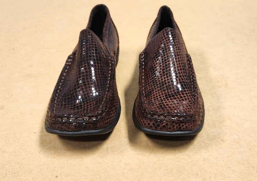 Glacee Star Women’s Snakeskin Pattern Leather Loafers Brown ~ US Size 7M