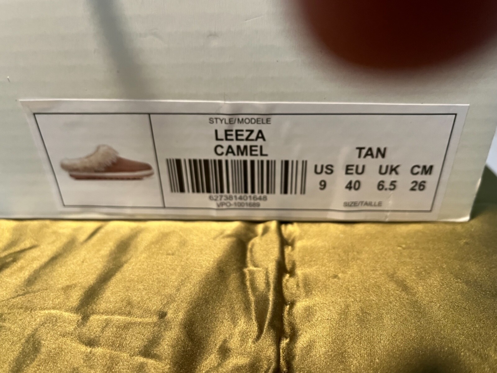 Cougar water repellent tan suede slip-on Leeza clogs size 9 New with box