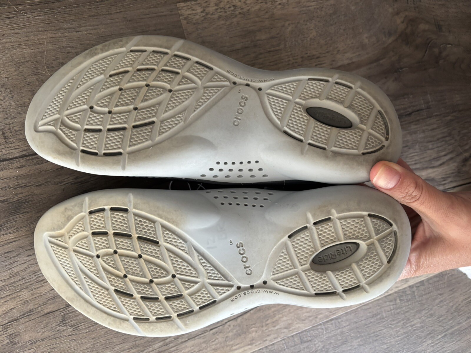Crocs Literide 360 Pacer Women’s 97 Black Gray Lace Up Shoes Sneakers 206705