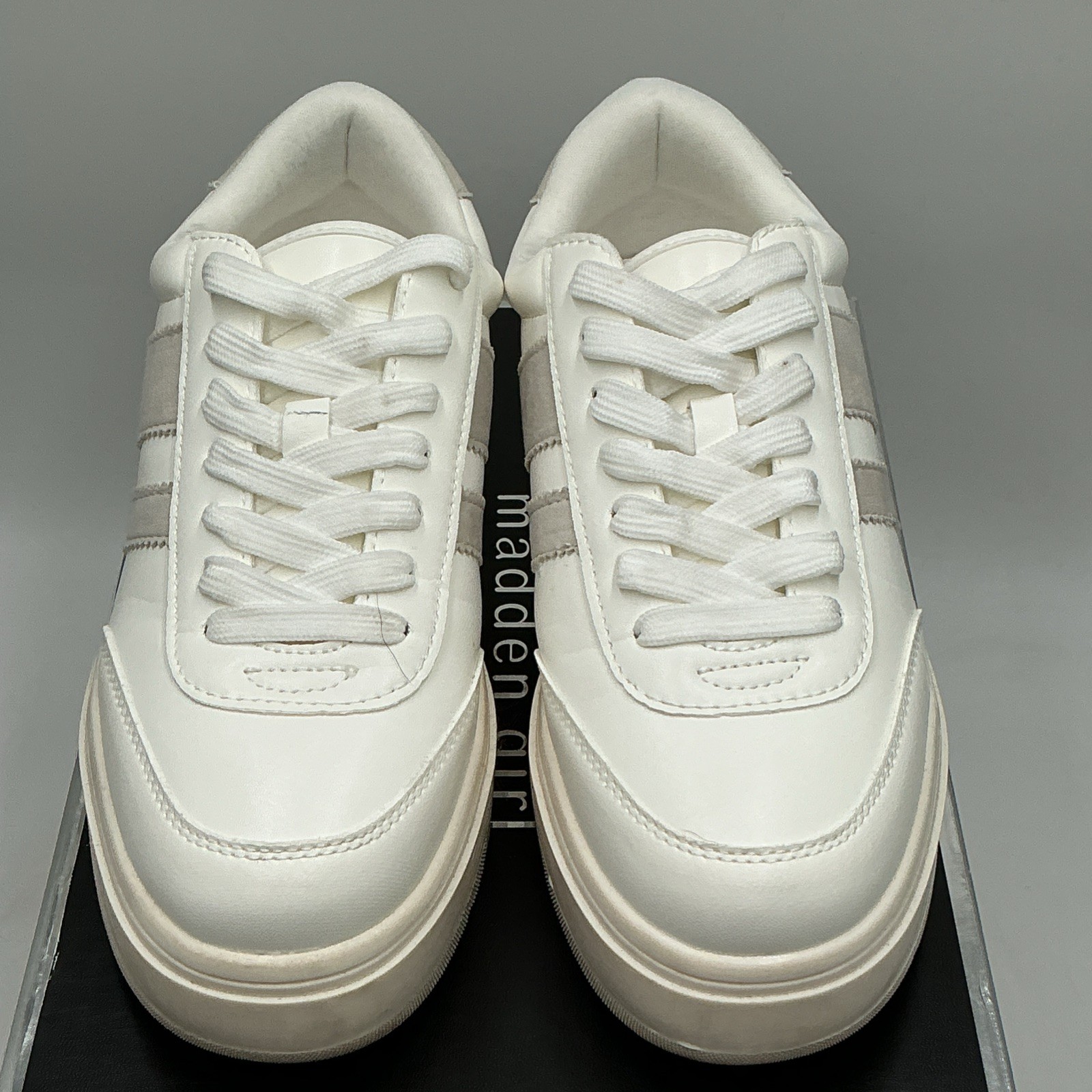 Madden Girl Navida Sneakers Women’s US 7.5 White Low Top Platform Shoes Ebay4570