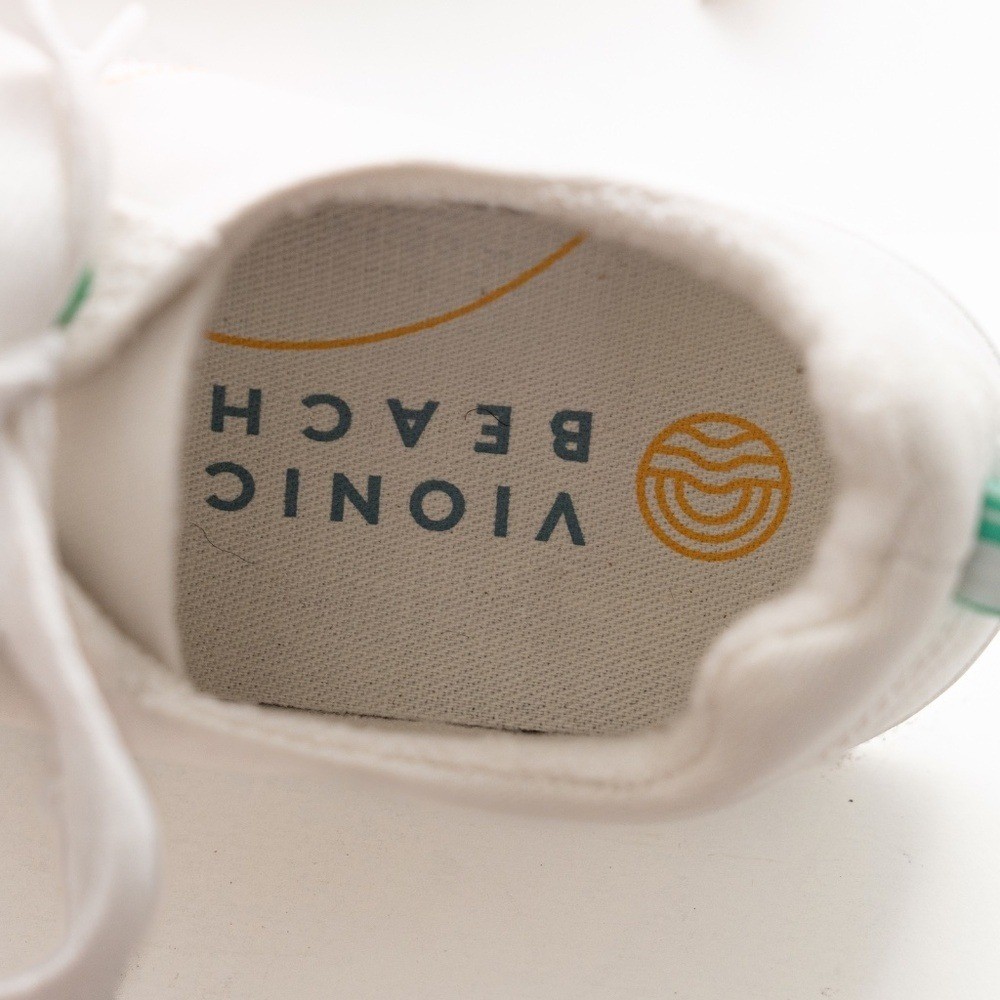 Vionic Beach Stinson White Canvas Lace Up Sneakers