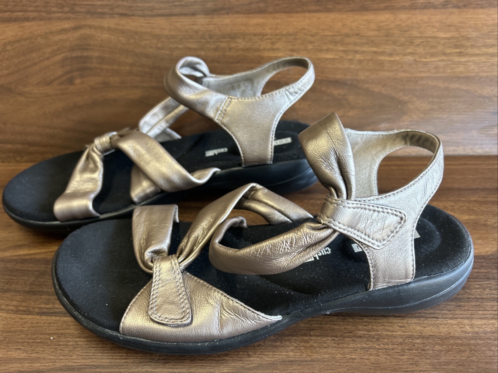 Clark’s, Sandals, Women’s 9.5, Strappy, Walking, Beach, Gold, Black