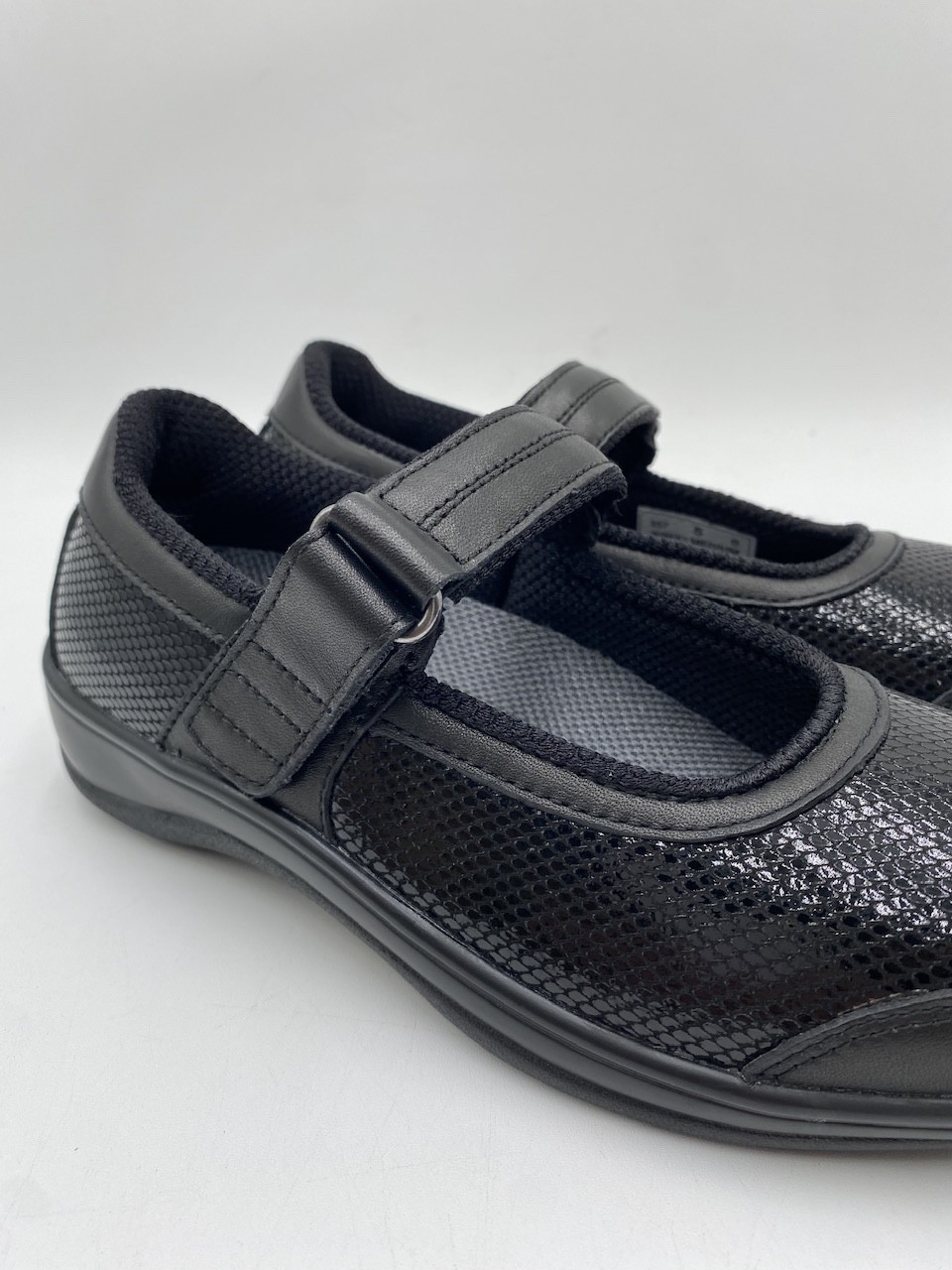 OrthoFeet OAKRIDGE Women’s NEW Mary Jane Shoes Black Multiple Sizes