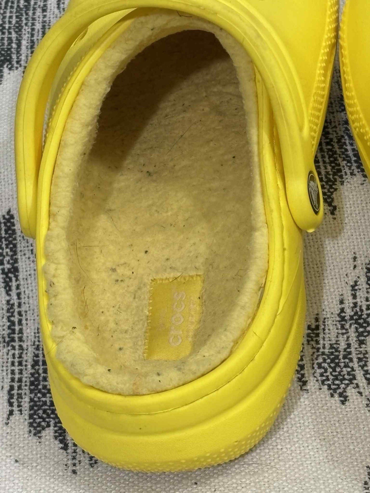CROCS Sherpa Lined Slip On Shoes Adult Clogs Classic Yellow Women’s 9 Men’s 7
