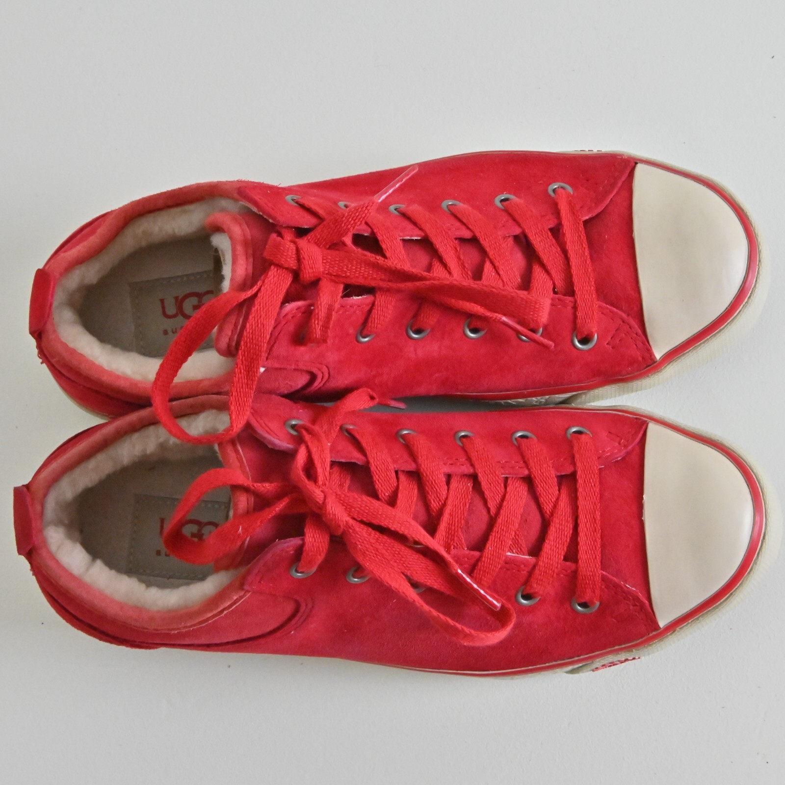 UGG 60s Suede Upper Sheepskin Shearling Lined Comfort Low Top Sneakers US7 UK5.5