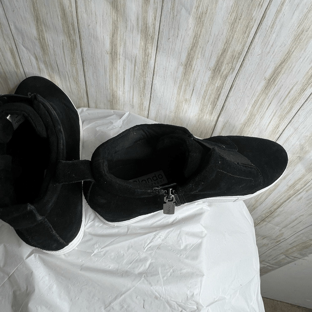 Blonde Black Suede Zipper Boys