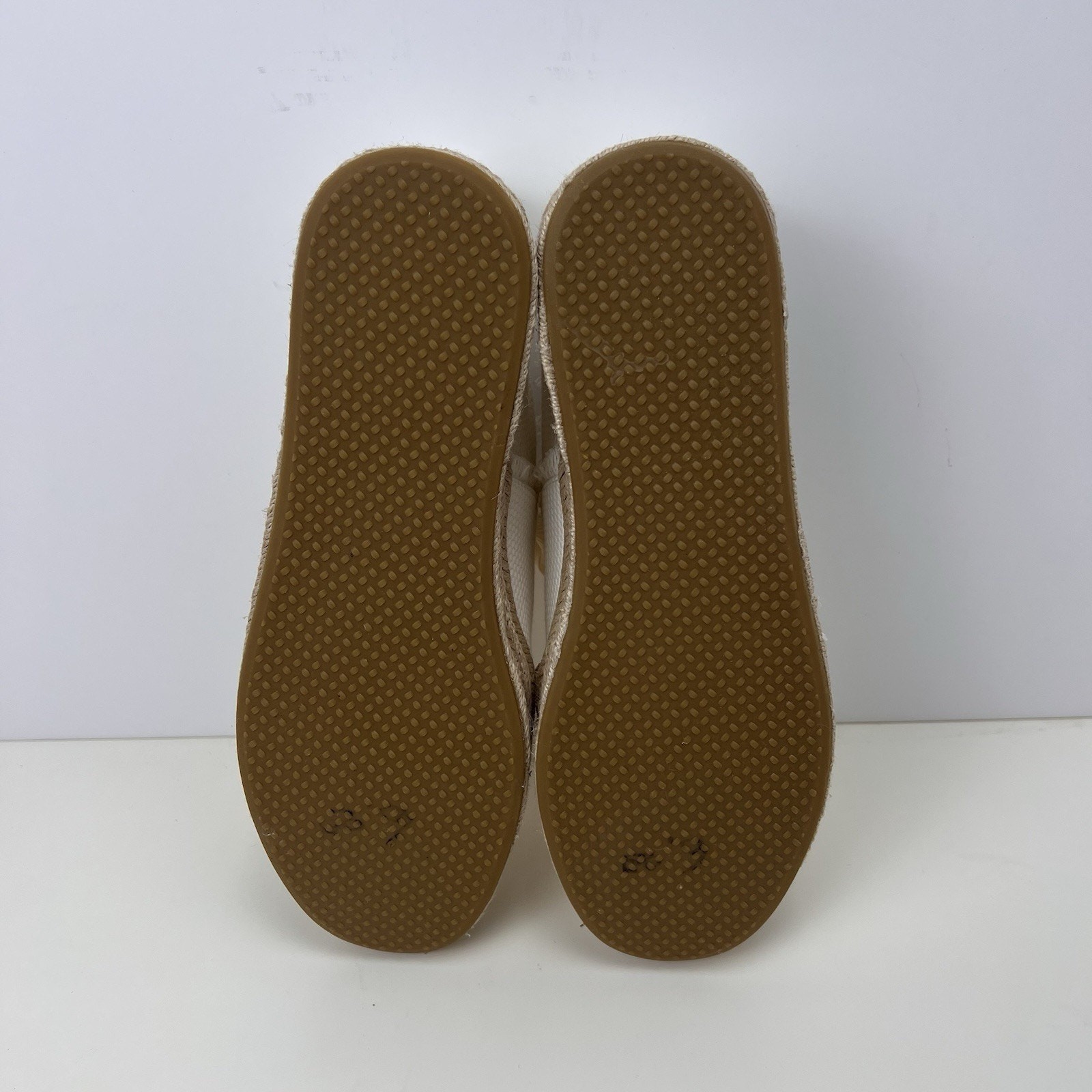 NWOT Woman’s Size 10 Sneakers TOMS Carolina Lace Up Platform Espadrille Sneaker