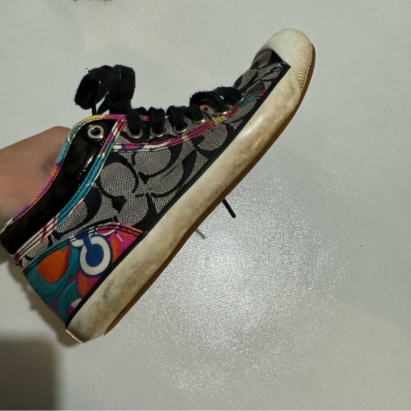 Coach Gray Black Signature Colorful Rainbow Lace Yp Sneakers Women’s Size 6.5