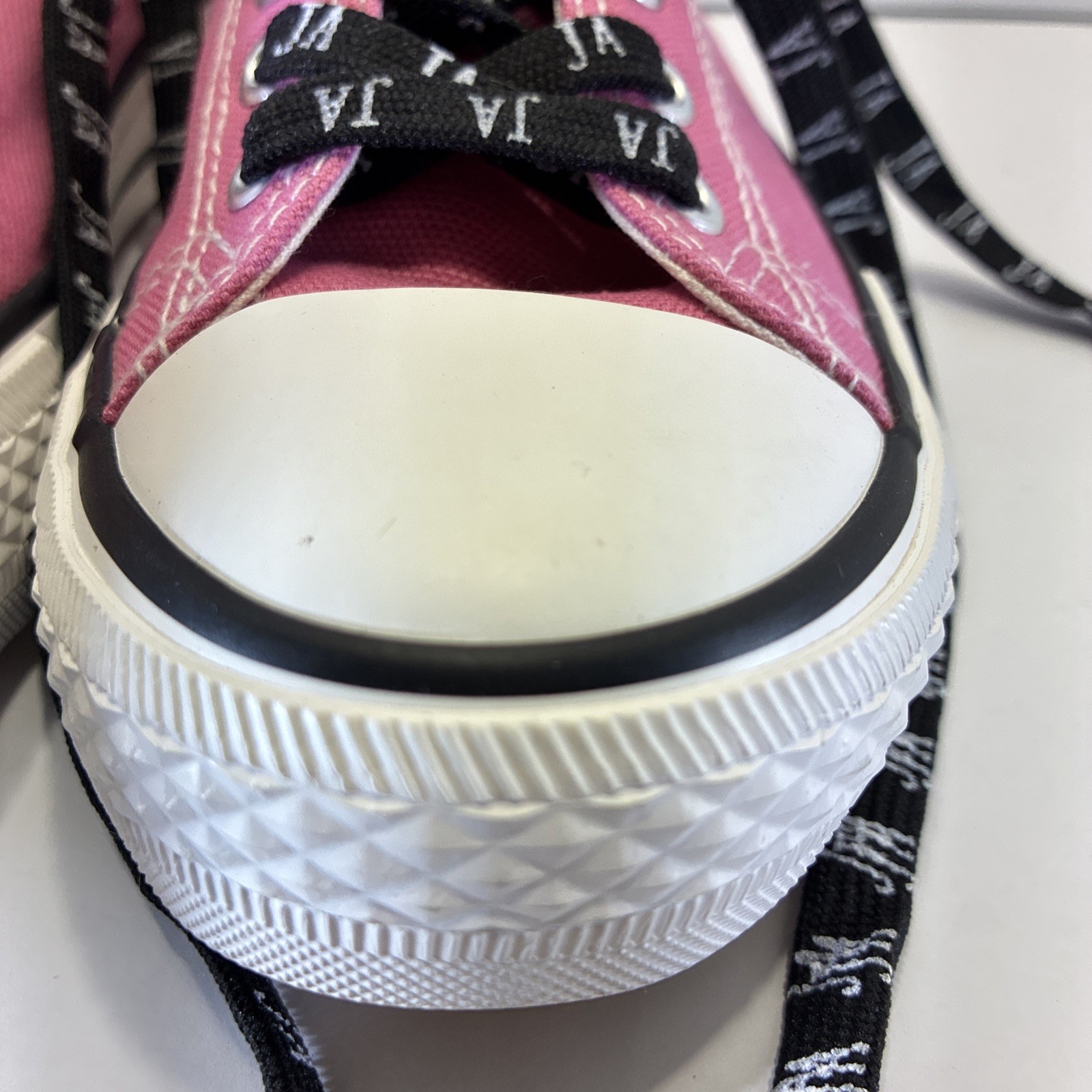 Women’s Size 7 Shoes Canvas Sneakers Lace-up Tennis Walking Casual Jenn Ardor