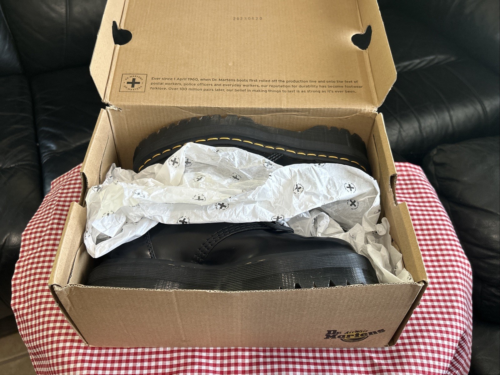 Dr. Martens 8053 Leather Platform Casual Shoes